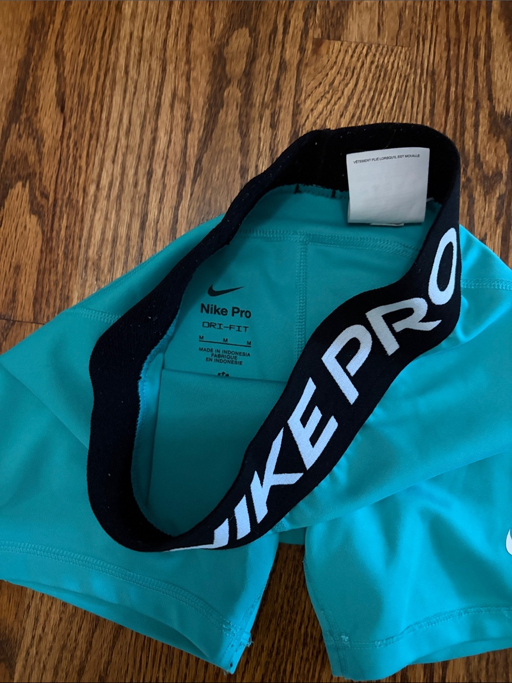 Nike Turquoise Girls' Compression Shorts with Black Branded Waistband - Picture 2 of 3